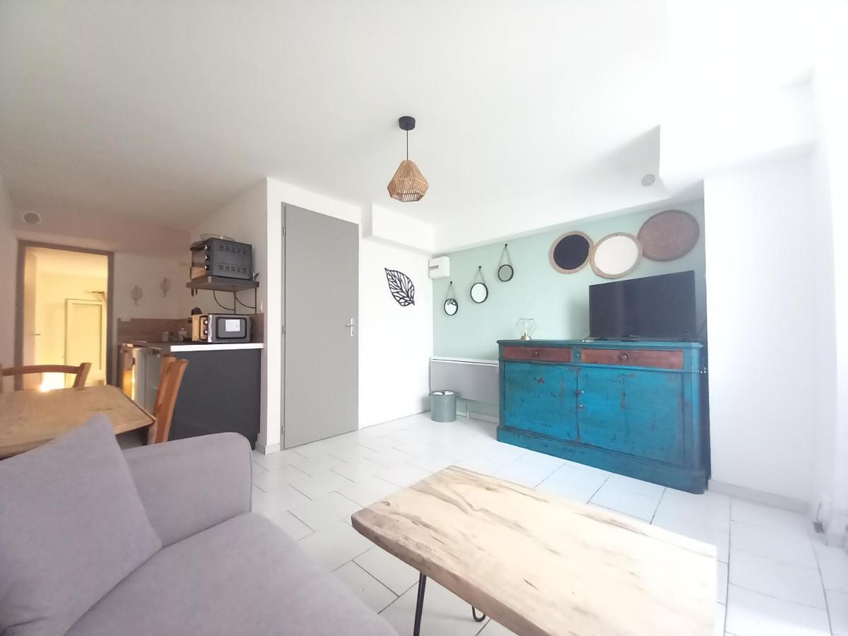 Le Cosy Apartment เกลมง-เอลดลโรลท์ ภายนอก รูปภาพ