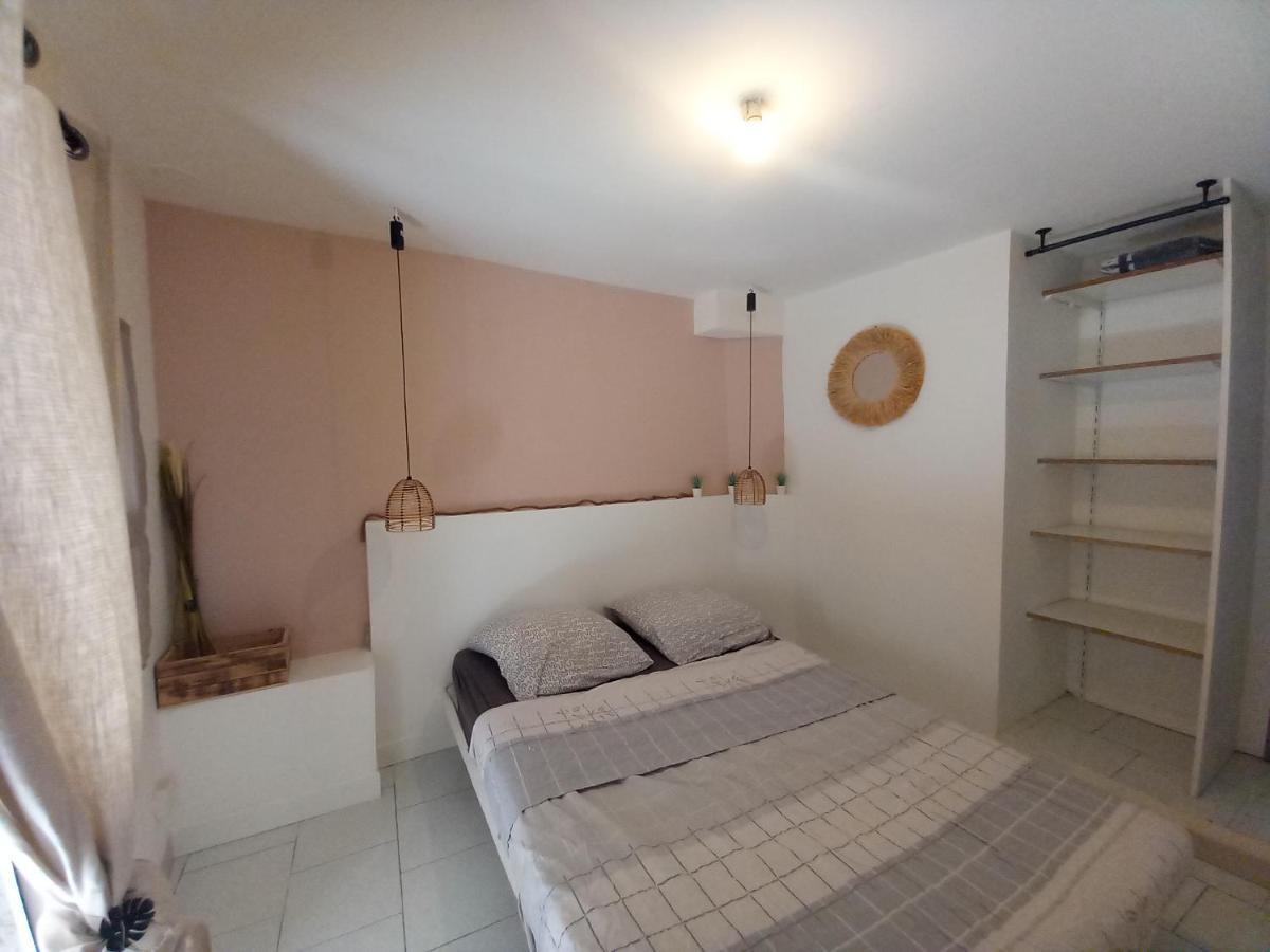 Le Cosy Apartment เกลมง-เอลดลโรลท์ ภายนอก รูปภาพ