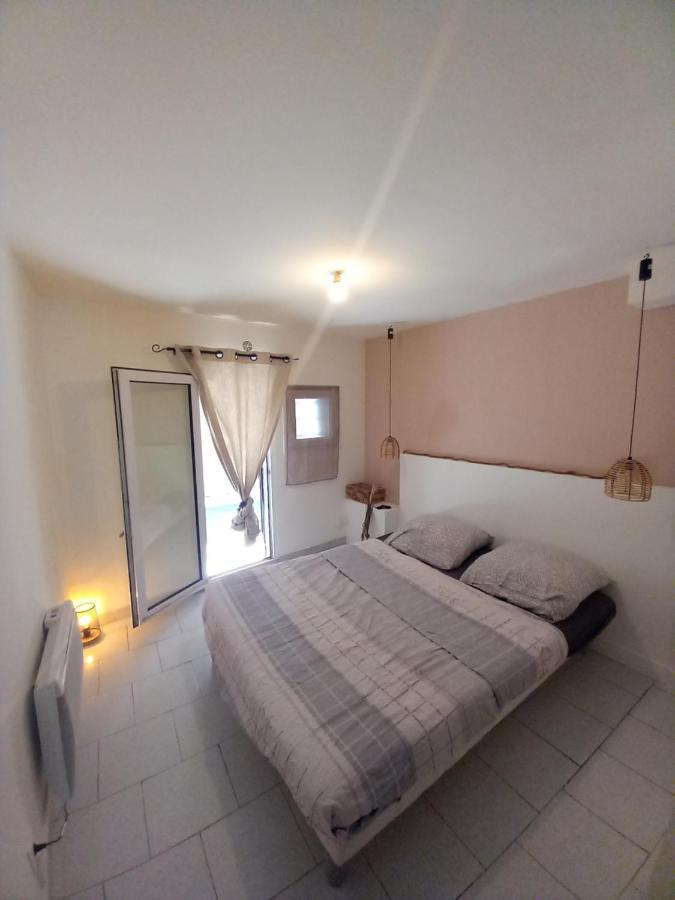 Le Cosy Apartment เกลมง-เอลดลโรลท์ ภายนอก รูปภาพ